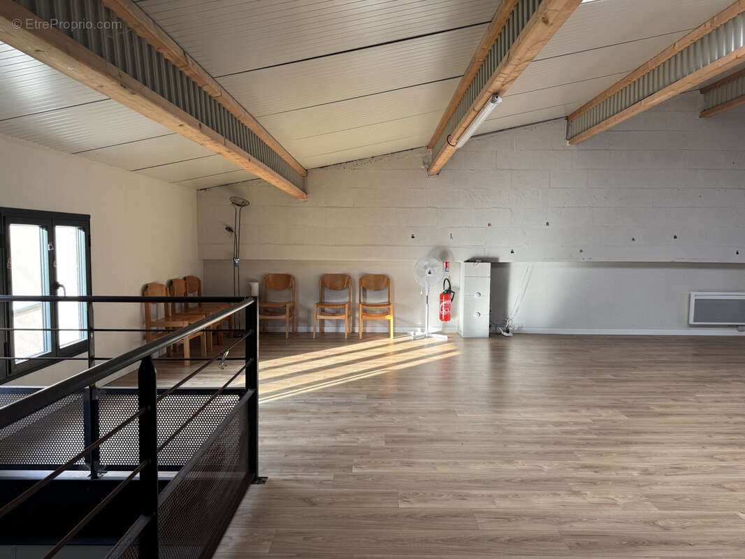 Commerce à SAINT-BENOIT