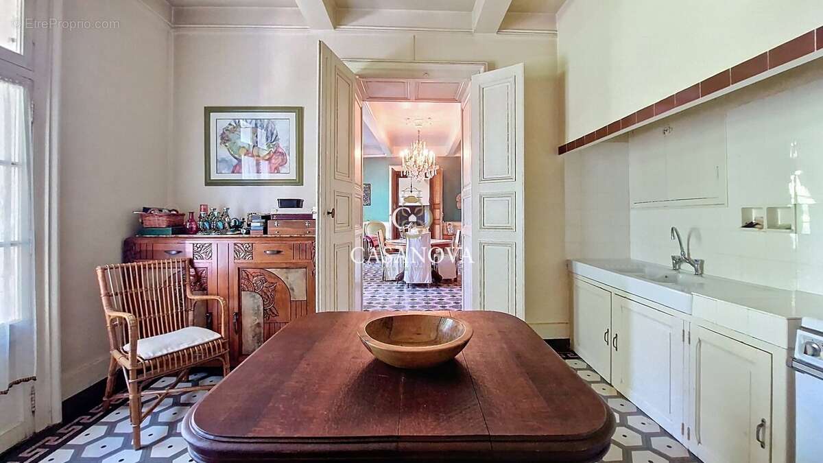 Élégante Maison de Maître avec parc et vastes dépendances aux portes de Pézenas - photo 13