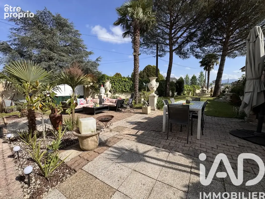 Photo 1 - Maison à LAMARQUE-PONTACQ
