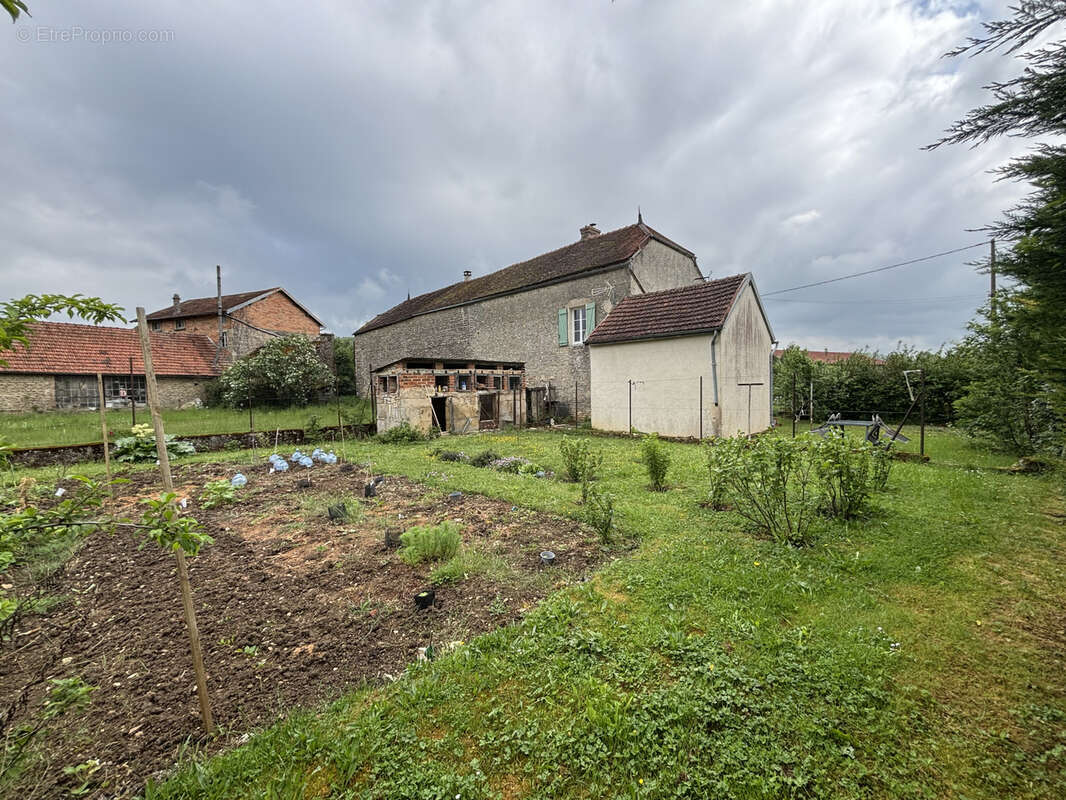 Maison à QUEMIGNY-SUR-SEINE