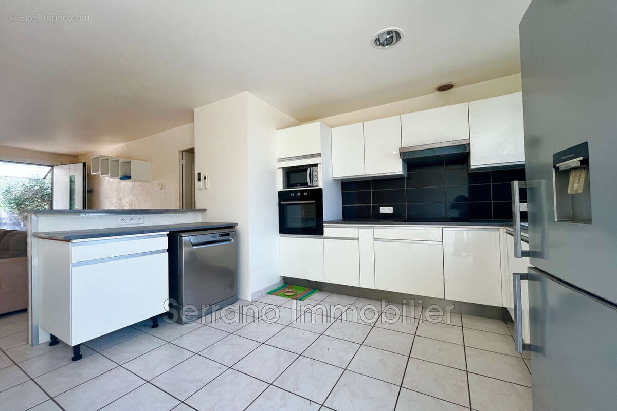 Maison 74 m² à Beaucaire  - photo 3
