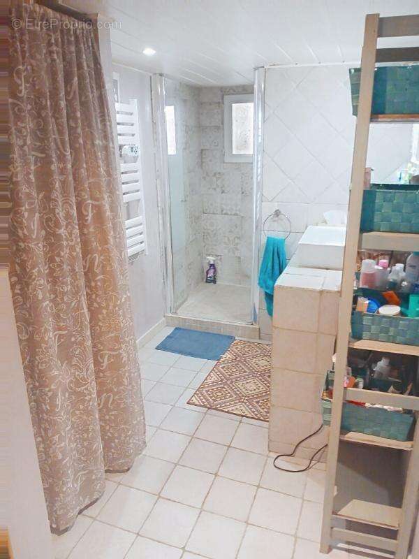 Villa sur 1700m² de terrain avec piscine, appartement et garage - LE VAL - photo 13