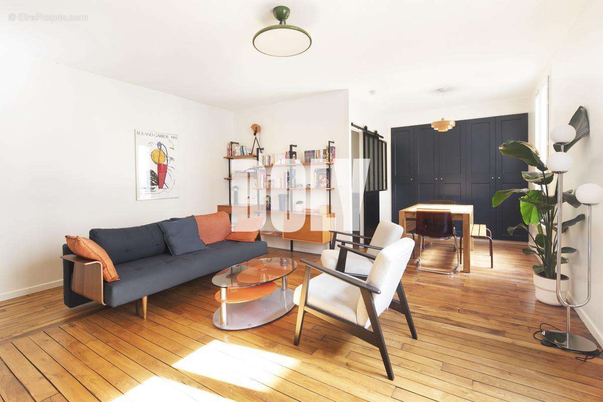 Appartement à PARIS-18E