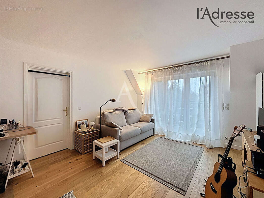 Appartement à SURESNES