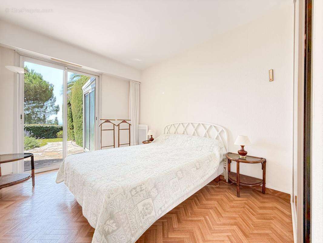 Appartement à VENCE