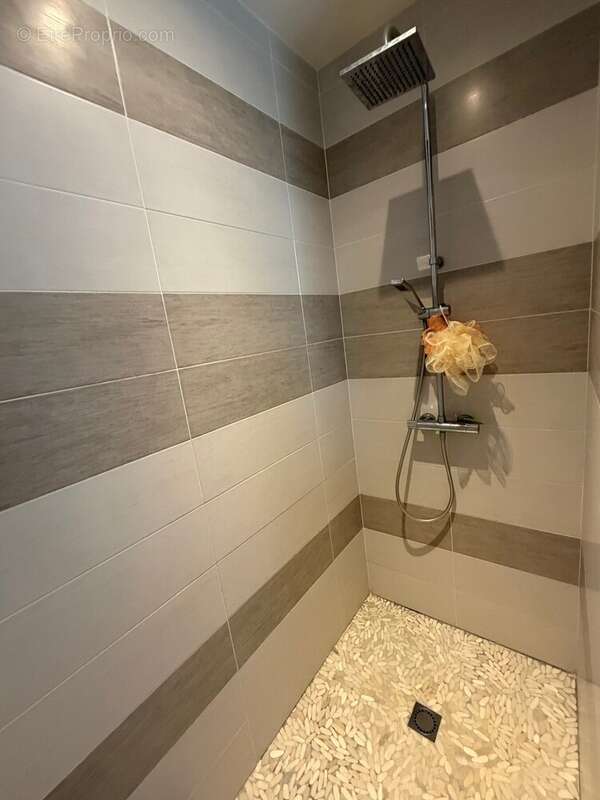 Maison à VENDRENNES