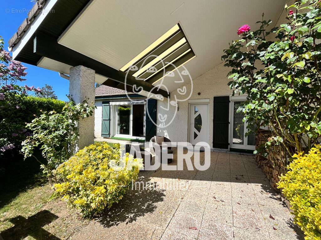 Rare à Franqueville-Saint-Pierre, Maison familiale 163 m², 5 chambres , Vie de plain-pied - photo 13