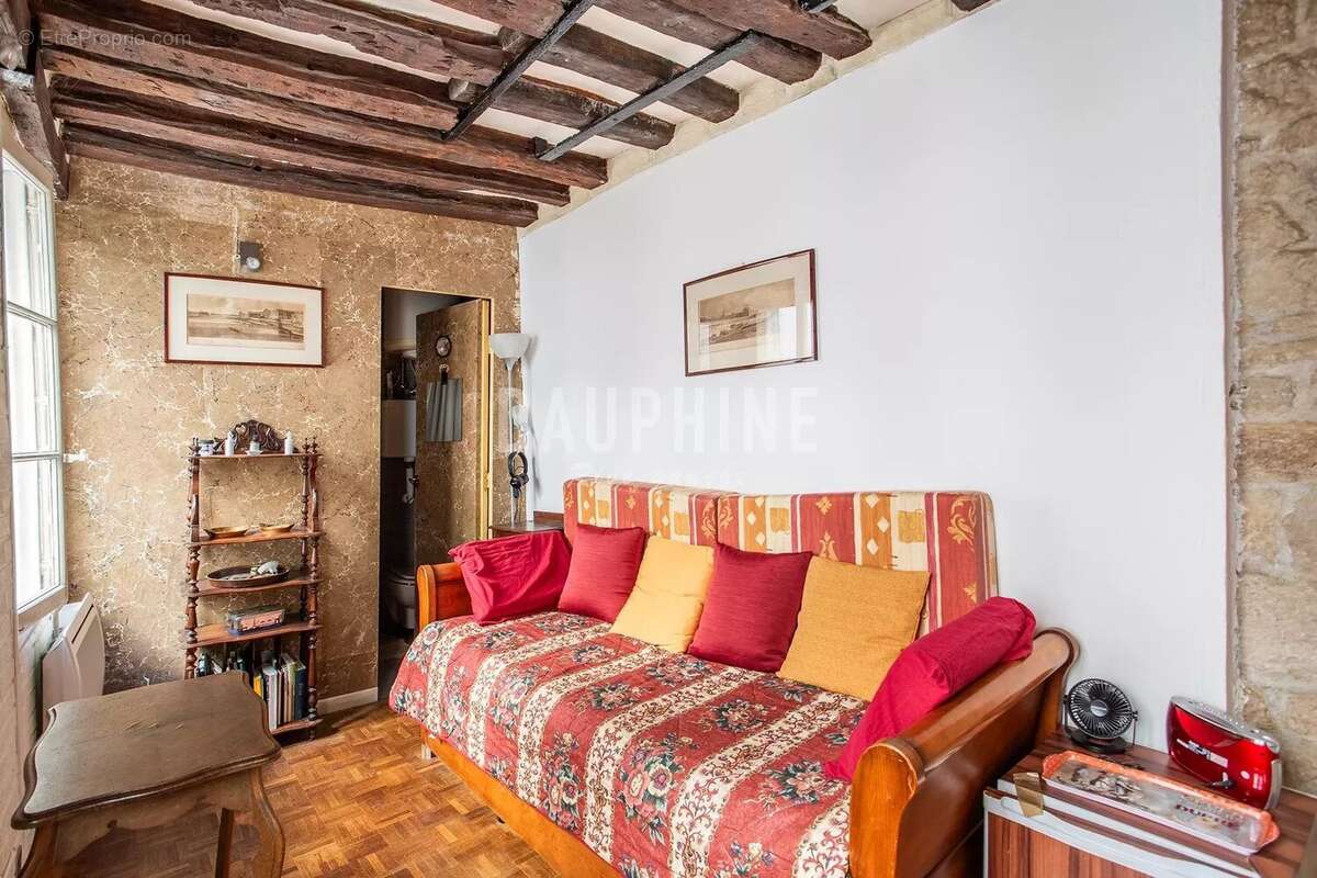 Appartement à PARIS-6E
