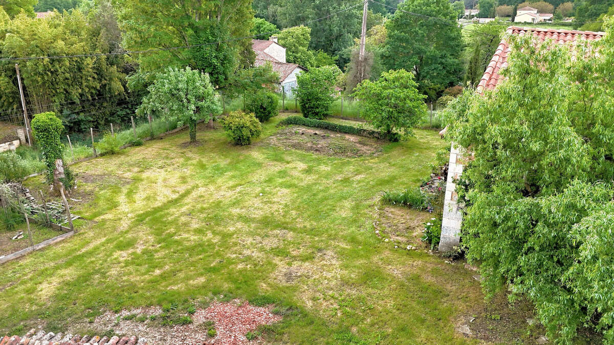 Maison à BEAURONNE