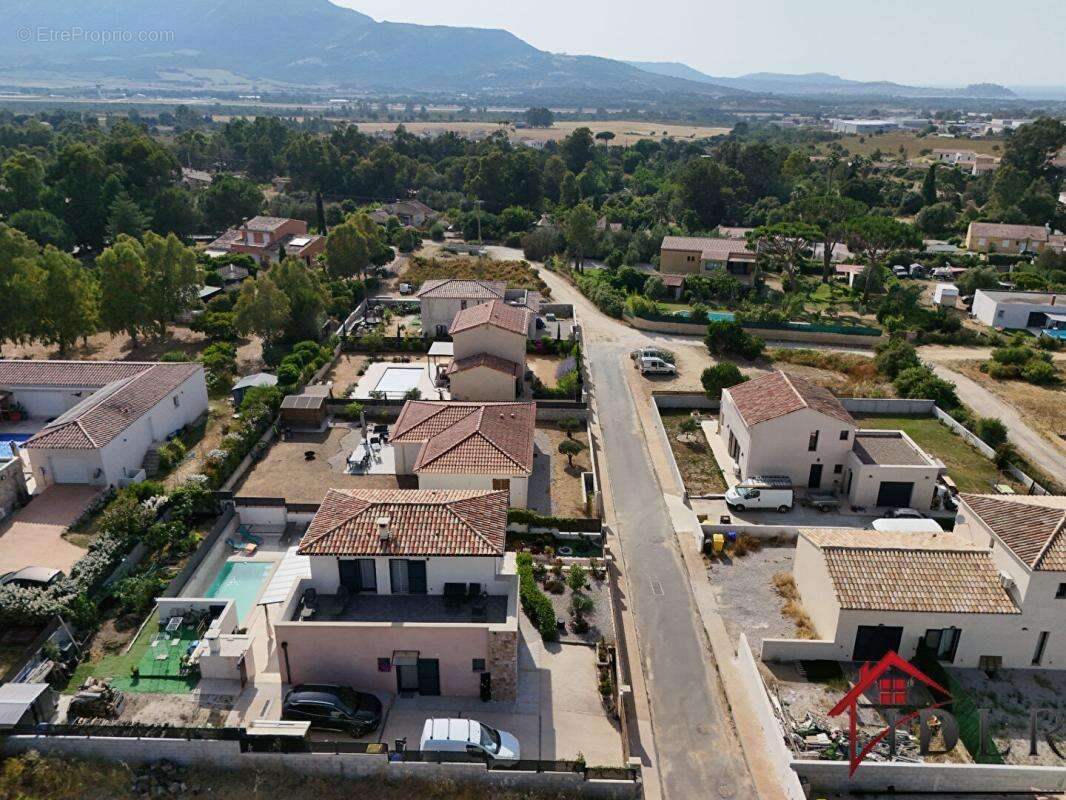 Calenzana   Villa contemporaine très récente avec piscine, a - photo 22
