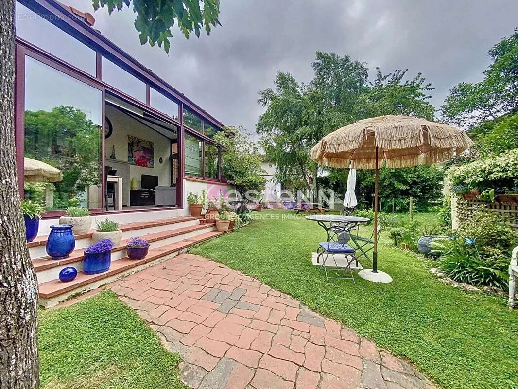 Maison à VILLENEUVE-TOLOSANE