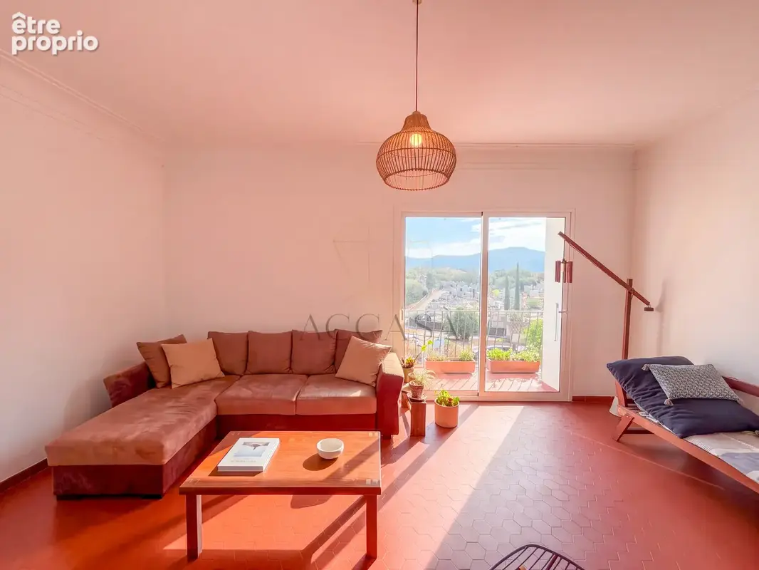 Appartement T4 94 m2 dernier étage avec balcon centre ville de Porto-Vecchio - photo 1