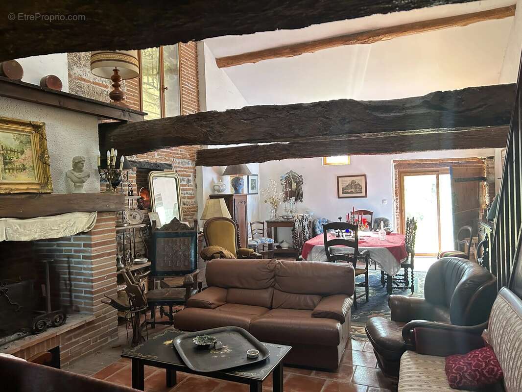 Maison à SAINT-NICOLAS-DE-LA-GRAVE