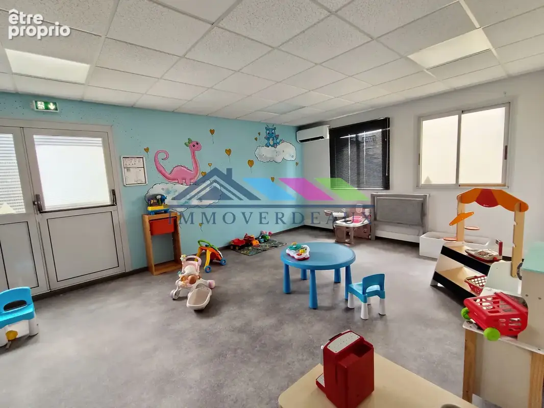 Local d'activités entièrement renové, ZAC Eurotransit Ennery - photo 2