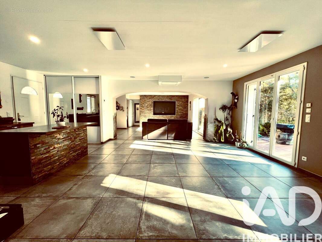 Photo 5 - Maison à NANS-LES-PINS