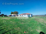 Maison à VILLENEUVE-DE-MARSAN