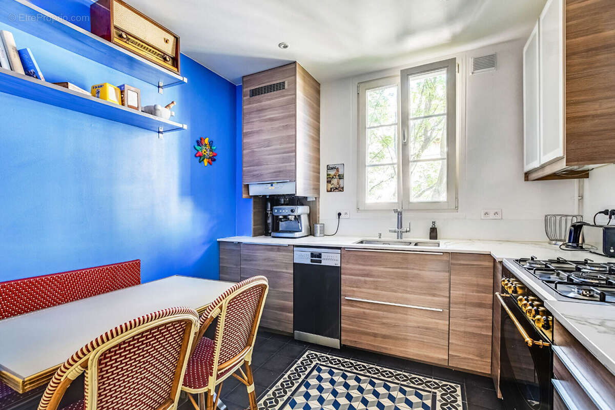 Appartement à PARIS-19E