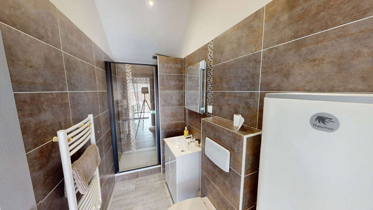 Gières ;Maison composée de deux appartements T2 - photo 5