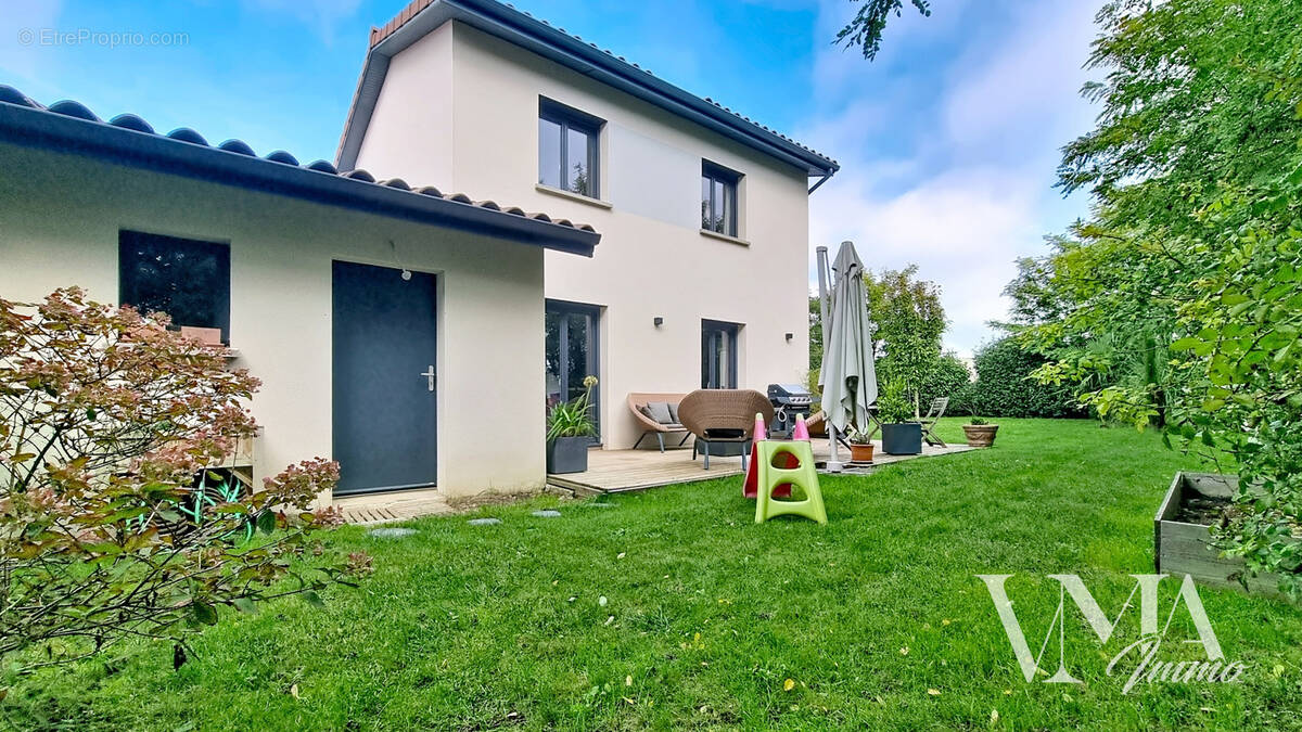 Maison à FONTAINES-SUR-SAONE