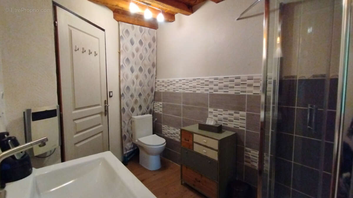 Maison à LA MOTTE-SAINT-MARTIN