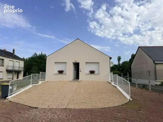 Maison à DISTRE