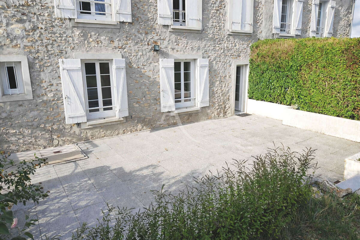 Appartement à DOURDAN