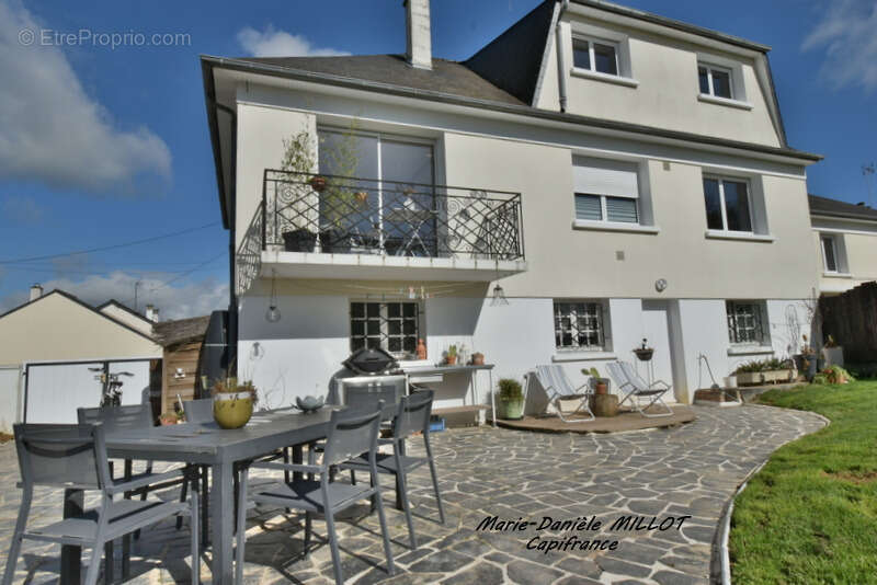 Maison à BONCHAMP-LES-LAVAL