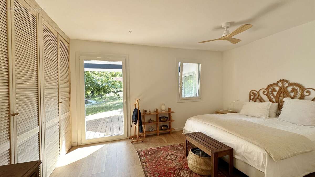 Maison de plage de type t6 de 170 m2 sur un terrain de 1592 m2 - photo 14