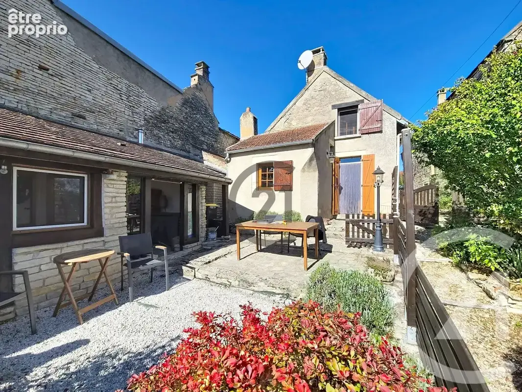 Photo Maison à Molay au prix de 98 000€
