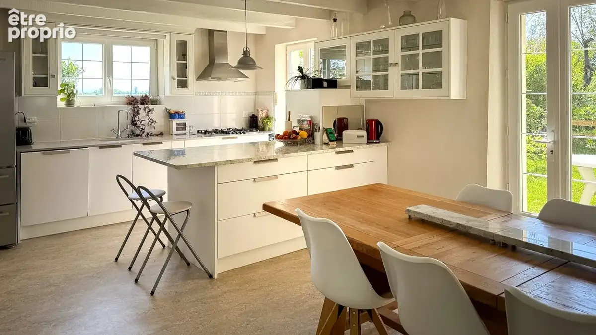 Maison 6 pièces 175 m² à vendre à La Cote-Saint-Andre (38260) - photo 4