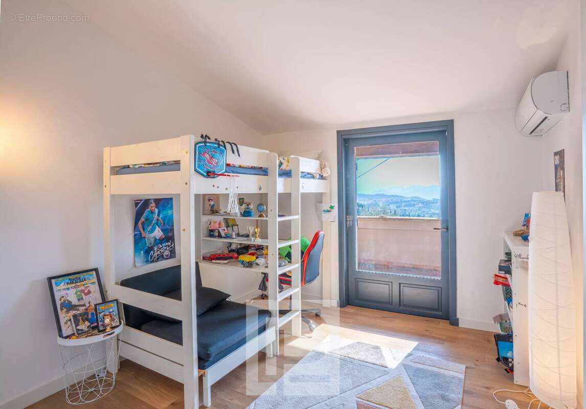 Maison à MOUGINS