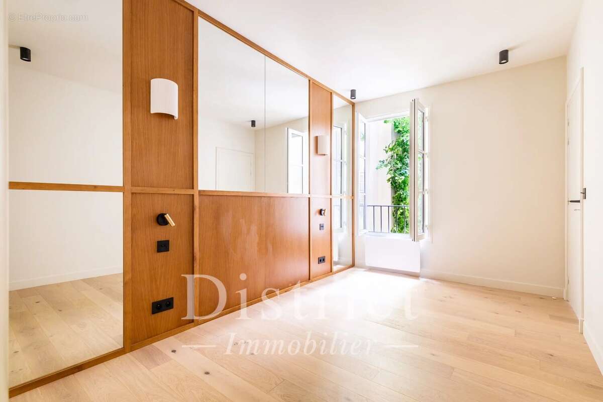 Appartement à PARIS-4E