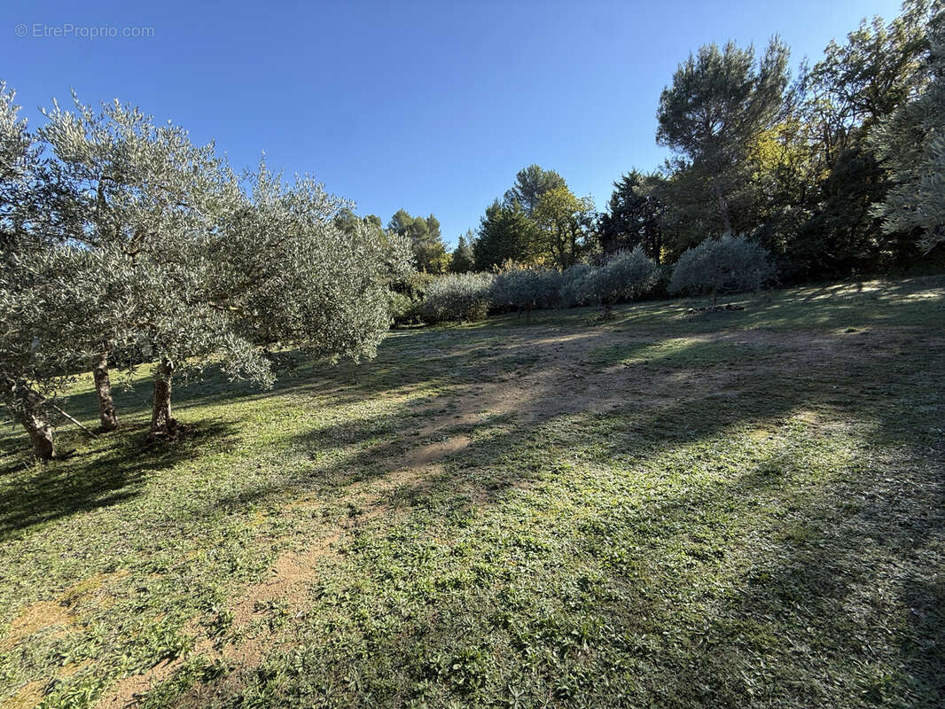 Maison à MEYRARGUES