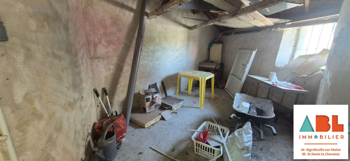 Maison à AIGREFEUILLE-SUR-MAINE