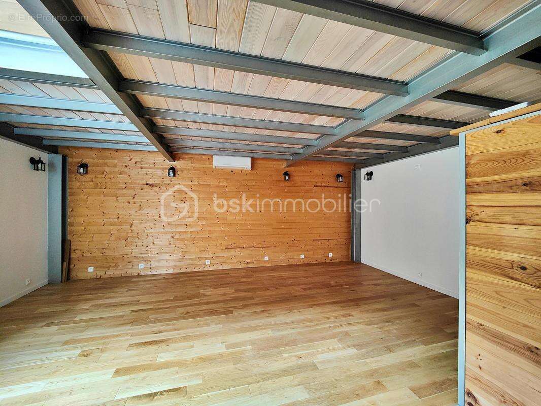 Maison à LA GARENNE-COLOMBES