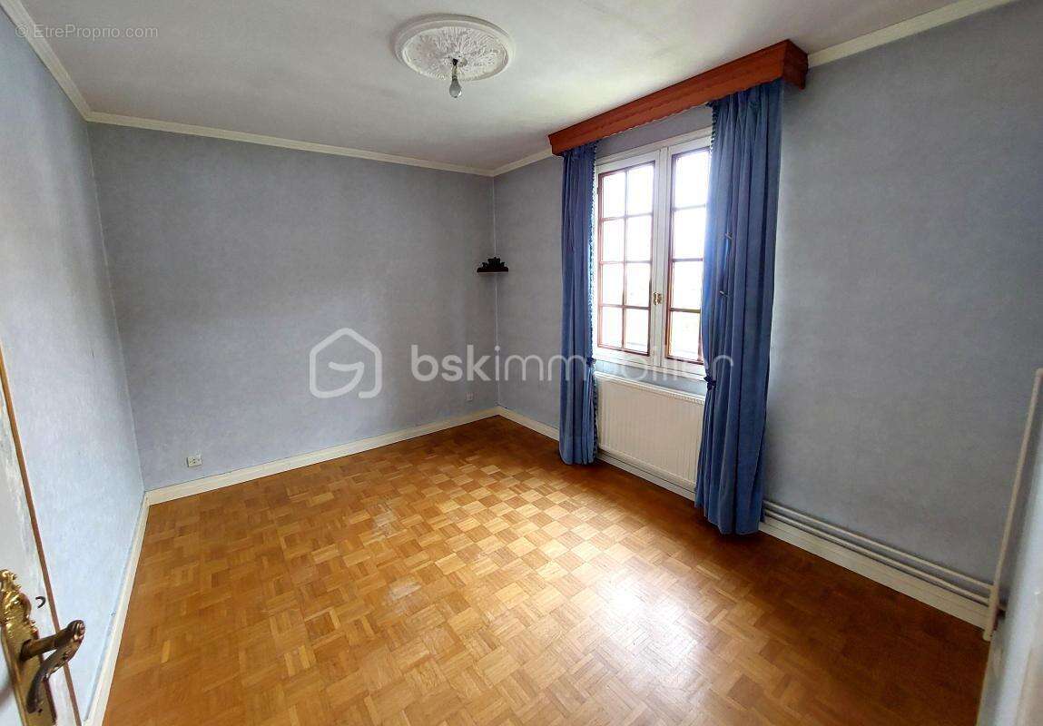 Maison à MONTATAIRE
