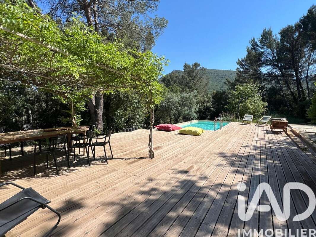 Photo 2 - Maison à SAINT-MAXIMIN-LA-SAINTE-BAUME