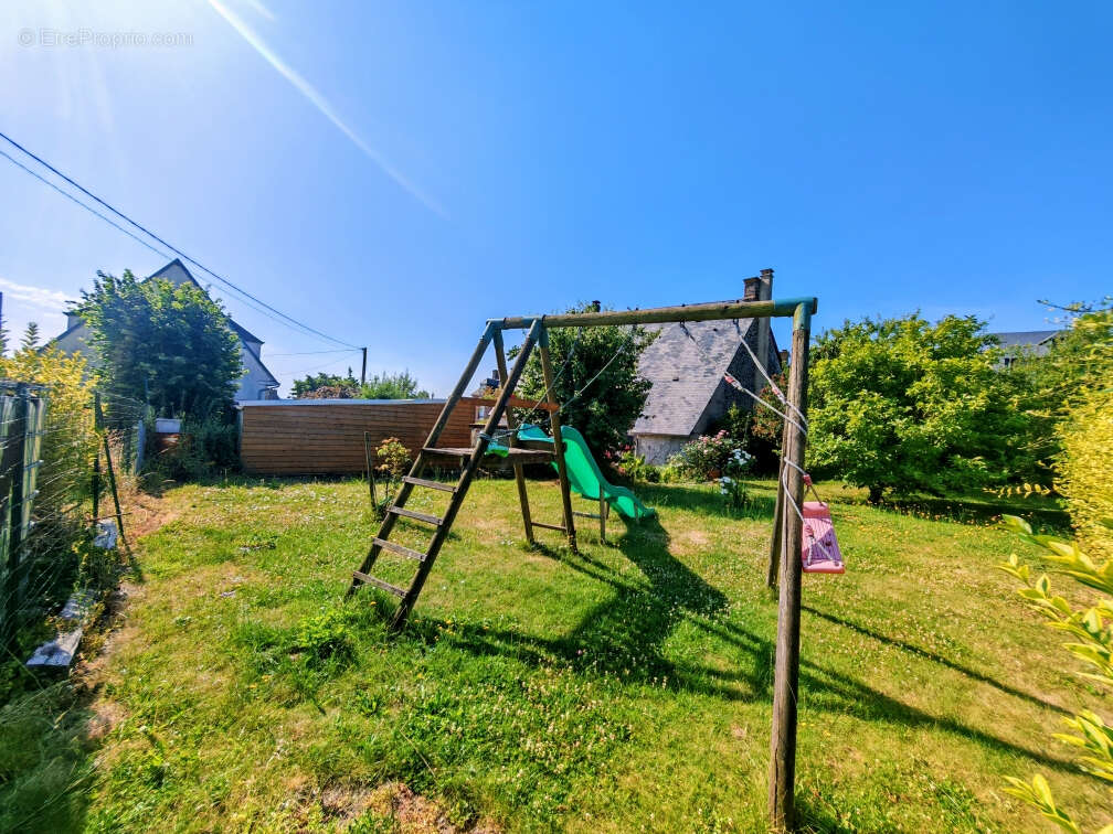 MAISON EN PIERRE 100m² sur un terrain de 613m² - photo 3