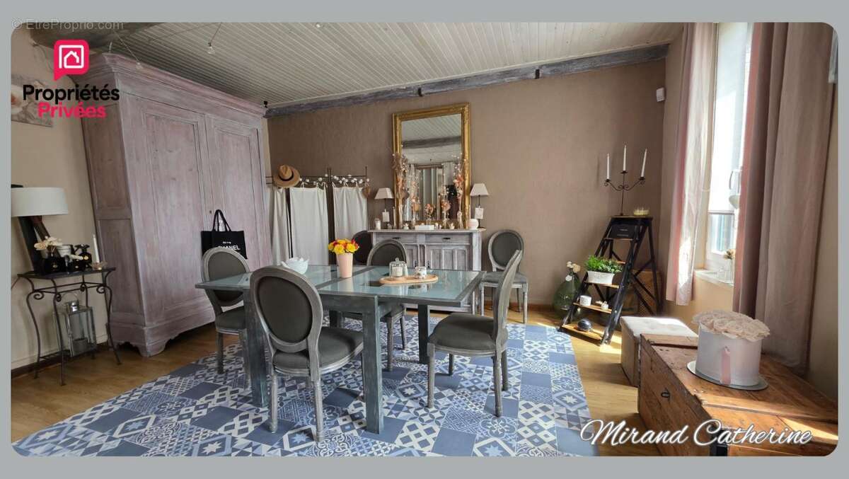 Maison de charme rénovée avec vaste suite parentale et deux garages - photo 8