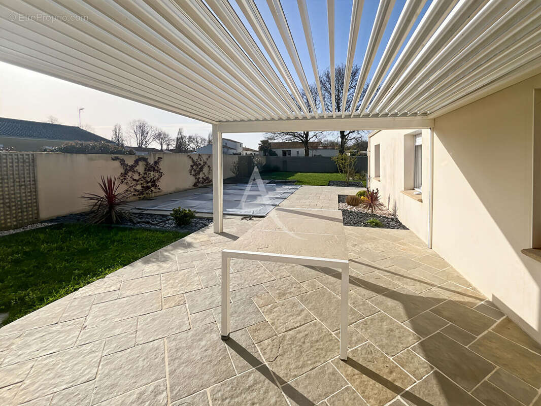 Maison à SAINT-CHRISTOPHE-DU-LIGNERON