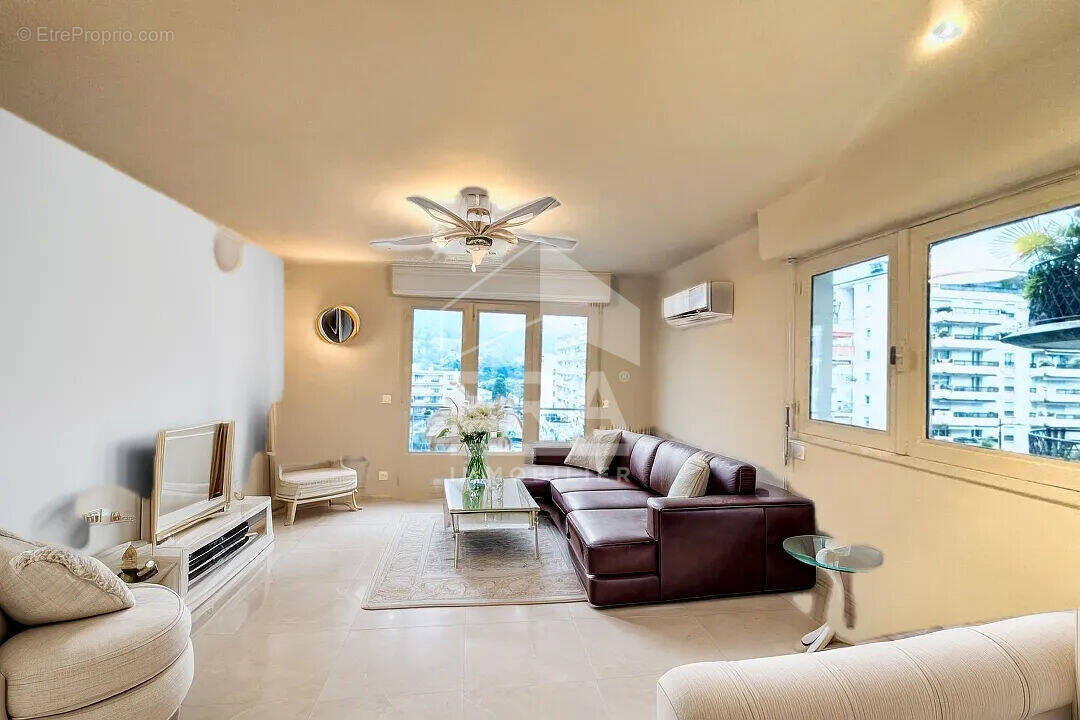 Appartement à LE CANNET