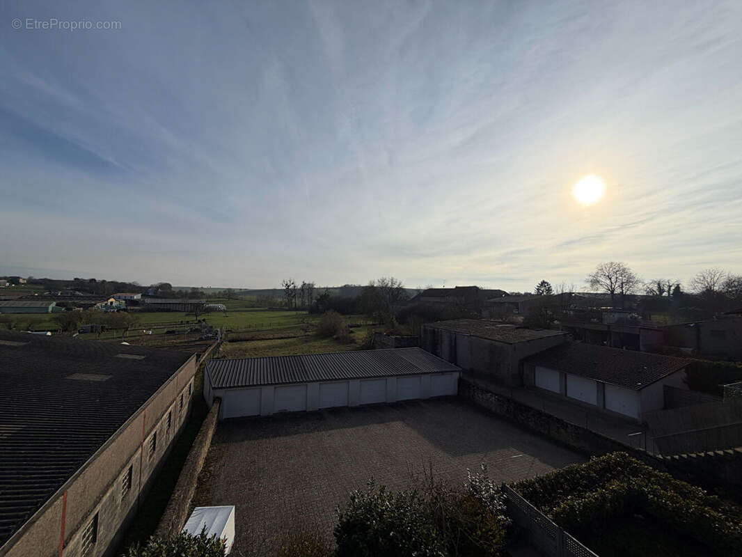 Appartement à KIRSCH-LES-SIERCK