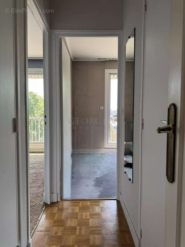 Appartement à BOURG-LA-REINE