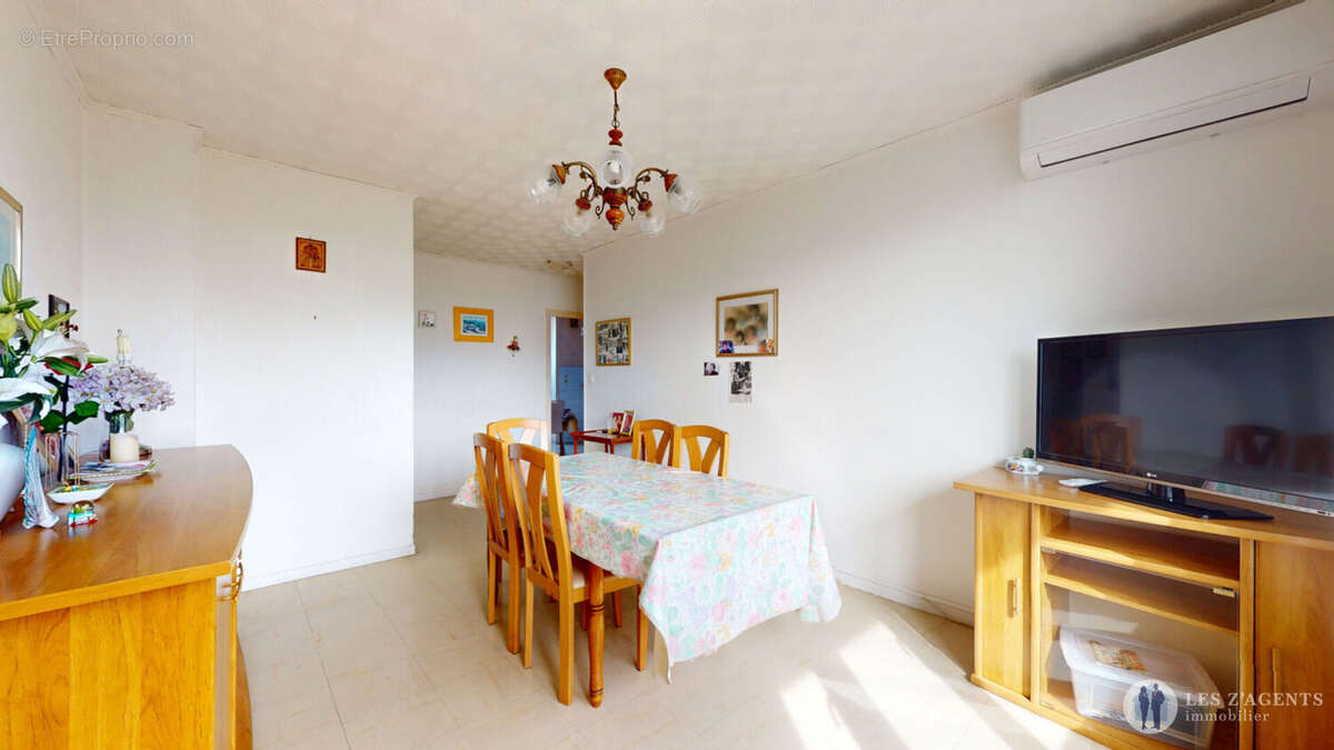 Appartement à SAINT-MARTIN-D'HERES