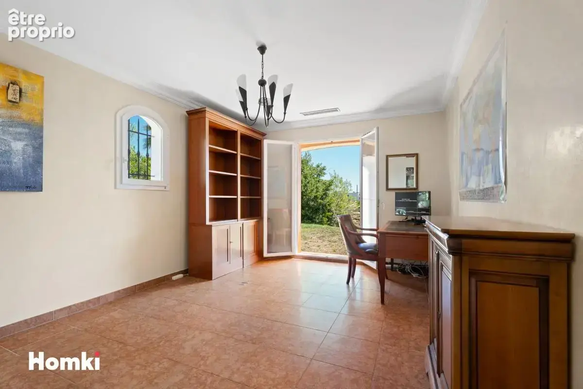 Maison/Villa T6 de 210 m² à Mandelieu-la-Napoule 06210 - photo 11