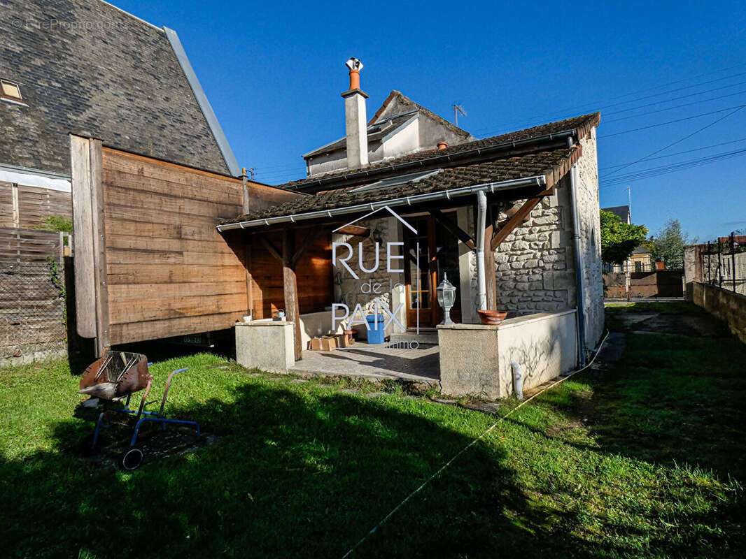 Maison Chatellerault 3 pièce(s) 90 m2 - photo 3