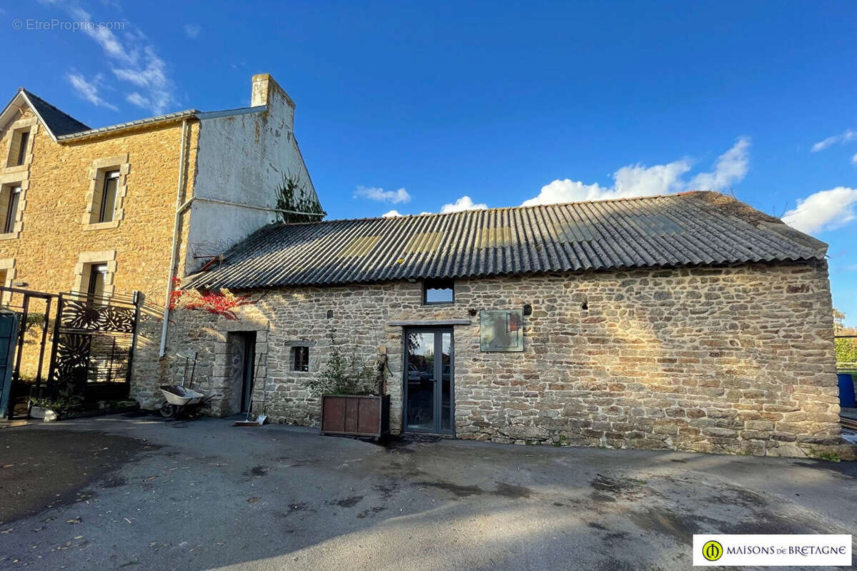 Maison à QUIMPERLE
