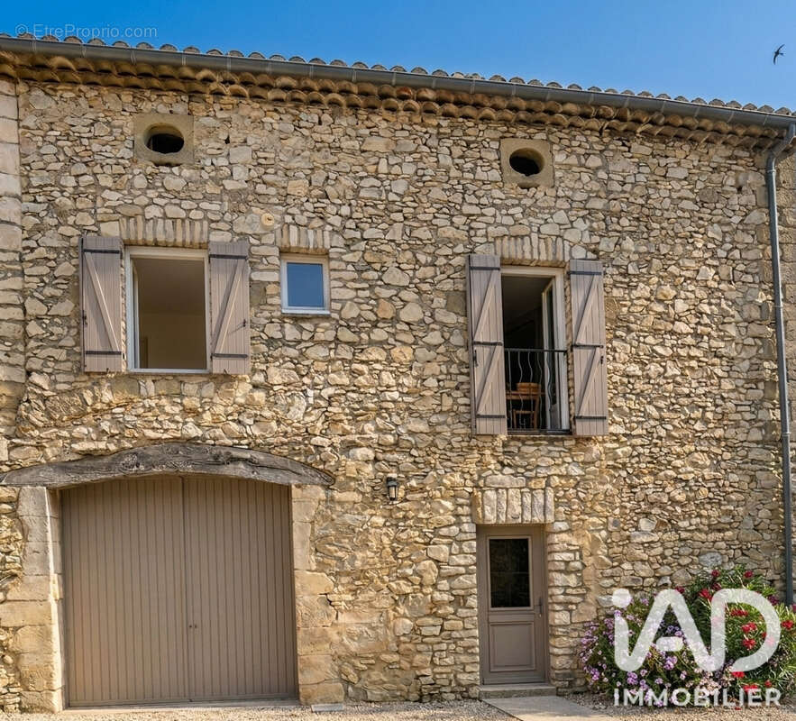 Maison 110 m² à Lussan  - photo 2