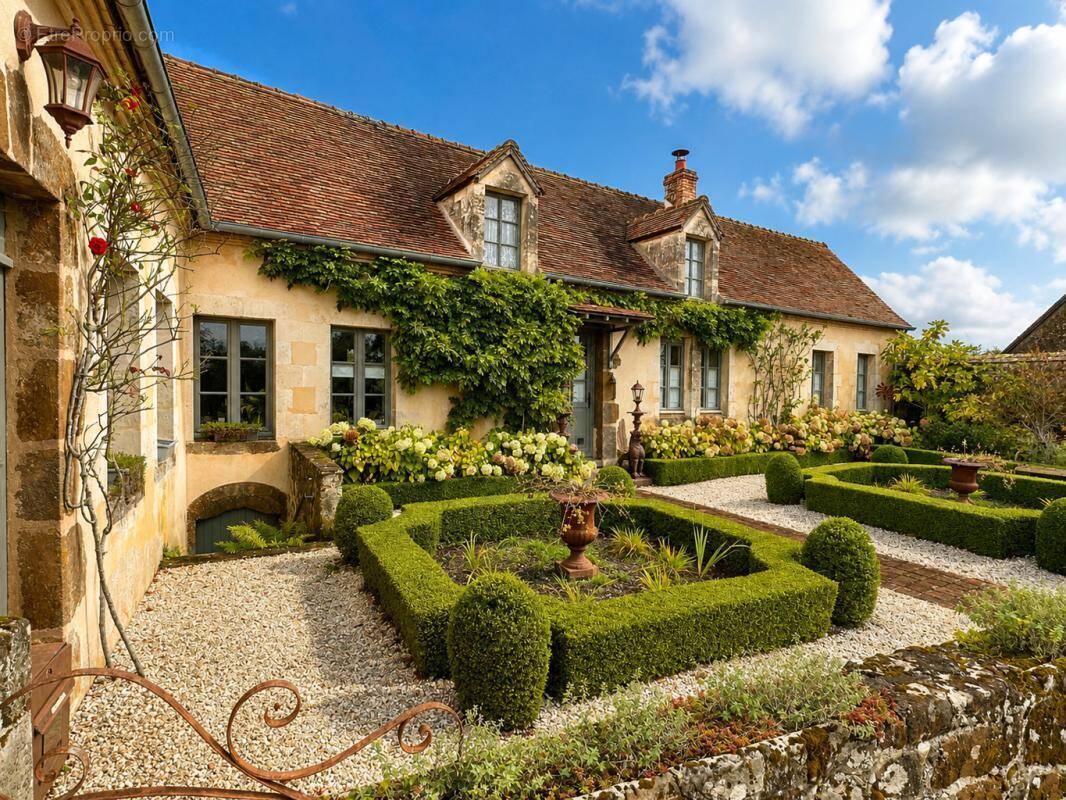 Maison à LE GUE-DE-LA-CHAINE