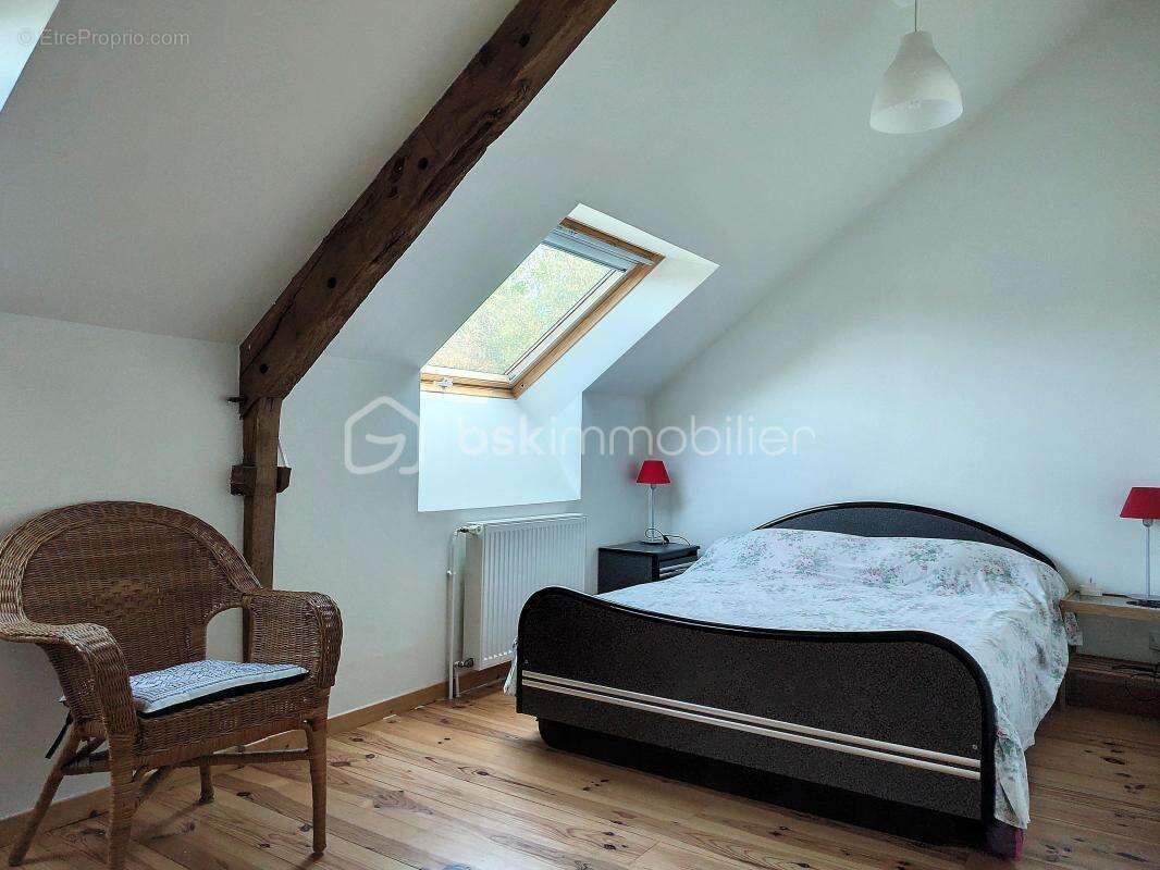 A VENDRE - Maison en pierre de 95 m2 dans un environnement calme - photo 10